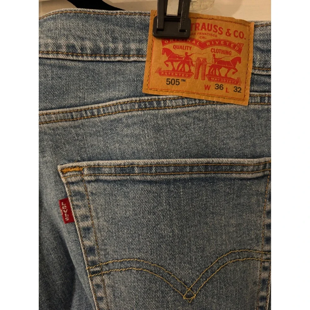 Levi's 505 Regular Fit Jeans‎ Light Wash Classic Denim W36 L32